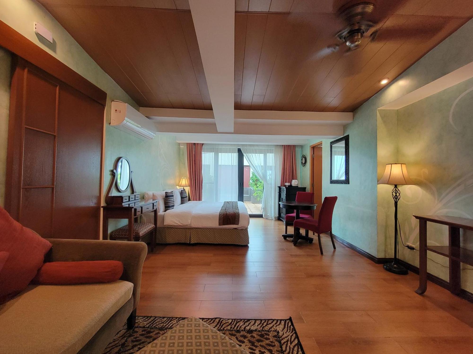 Lee Boutique Hotel Tagaytay Tagaytay City Exterior photo